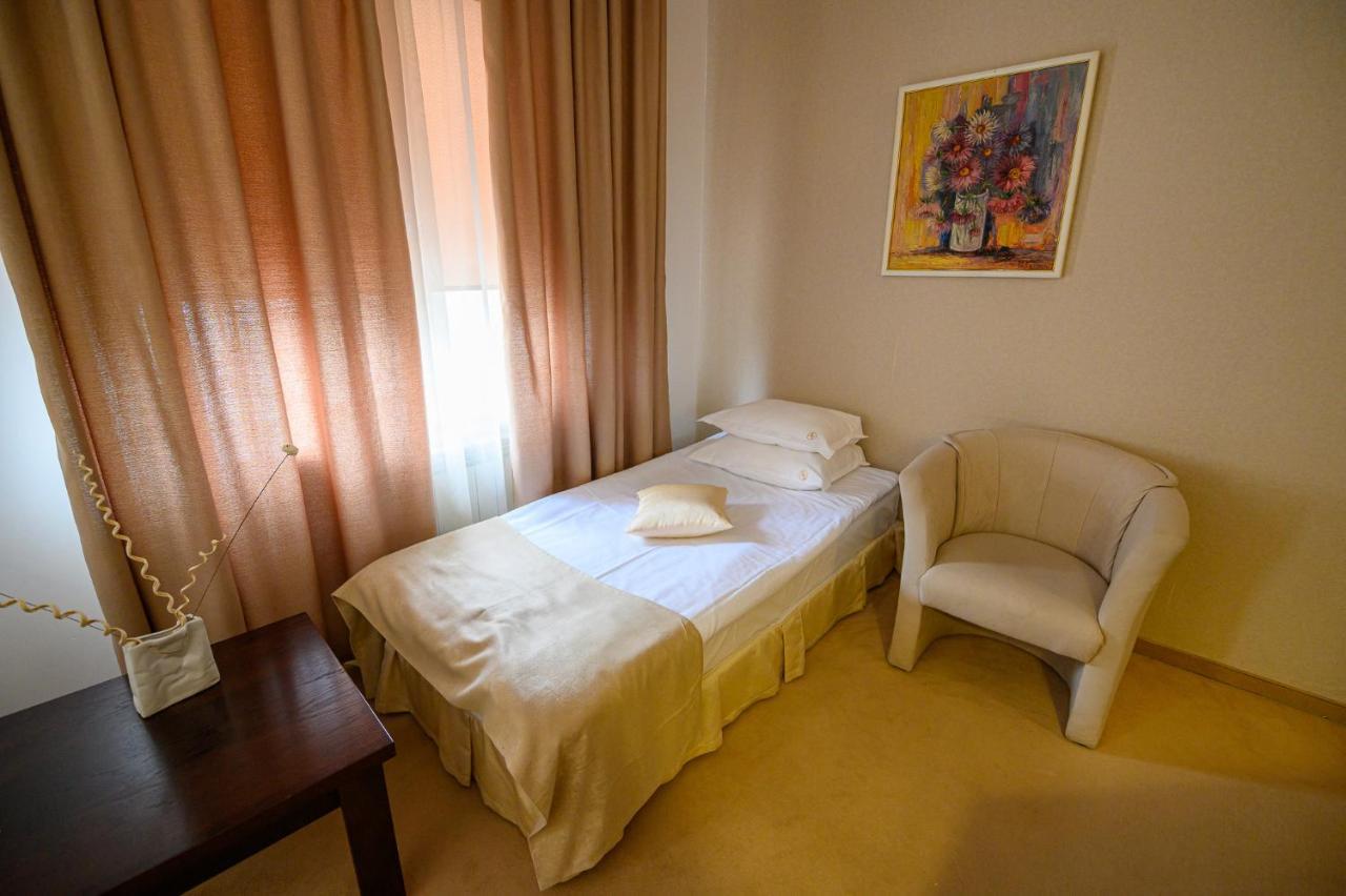 Boutique Hotel L Do Rado Sofia Exterior photo
